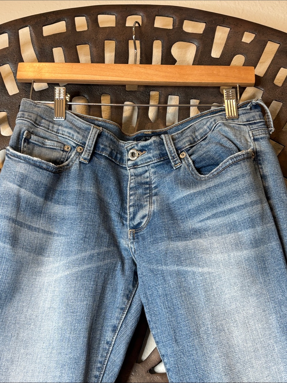 💙 Lucky Brand Lil Maggie Low Rise Bootcut Jeans Women’s 10/30 Light Wash 💙 - Picture 2 of 12
